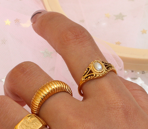 De vintage pearl ring