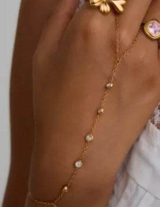 De strass everywhere handsieraad