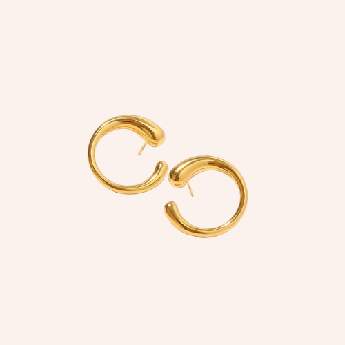 De bold open oorbellen