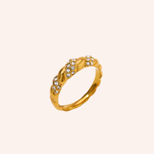 De twisted spark ring